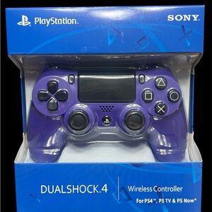 Sony DualShock 4 Wireless Controller - Vibrant Purple